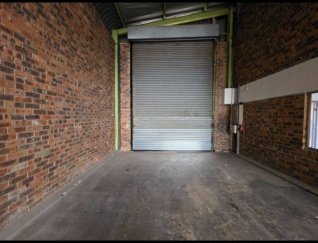 489M² WAREHOUSE TO LET IN CITY DEEP